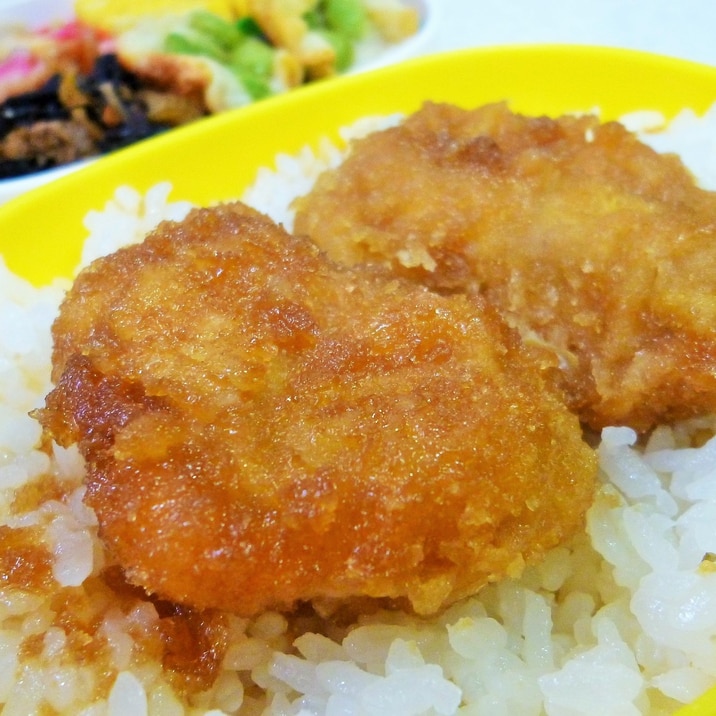 残り物のカツをお弁当に ソースかつ弁当